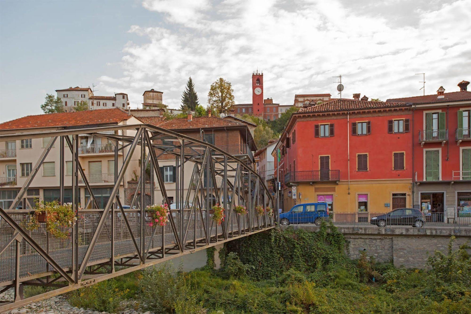 Casa Vacanze Fusina Appartamento Dogliani Esterno foto