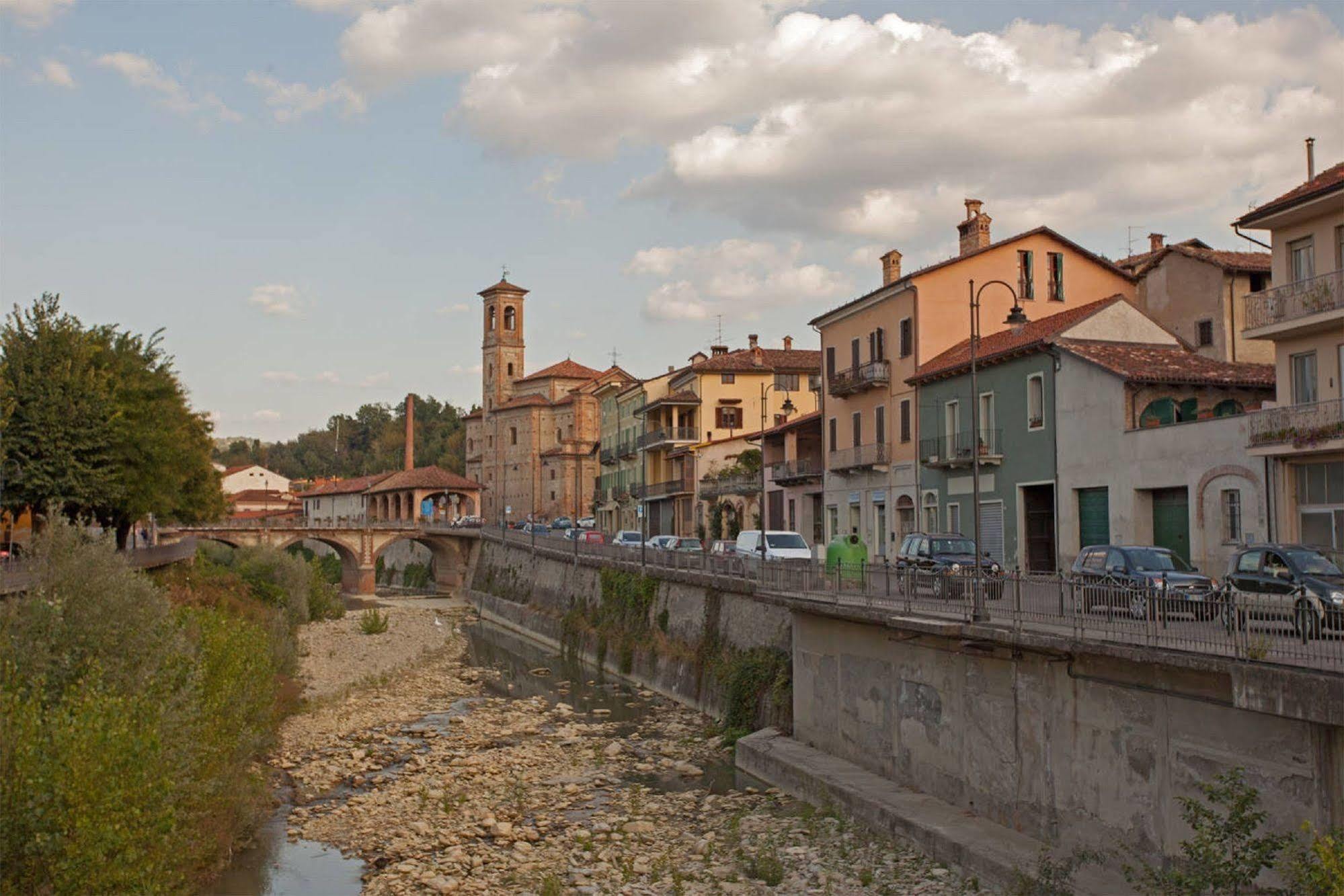 Casa Vacanze Fusina Appartamento Dogliani Esterno foto