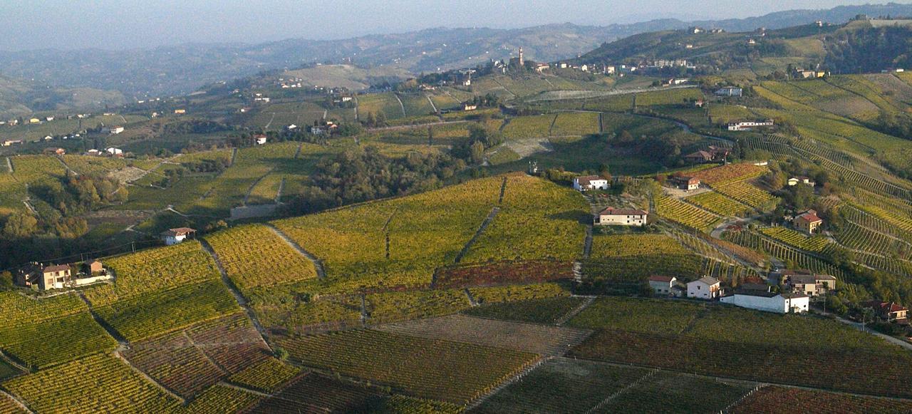 Casa Vacanze Fusina Appartamento Dogliani Esterno foto